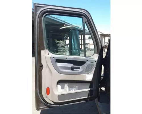 FREIGHTLINER Cascadia 113 Cab Assembly