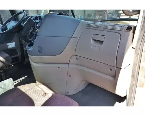 FREIGHTLINER Cascadia 113 Cab Assembly