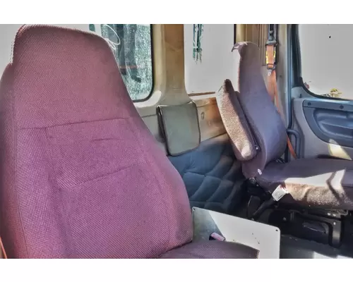 FREIGHTLINER Cascadia 113 Cab Assembly