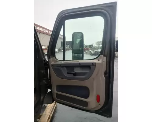 FREIGHTLINER Cascadia 113 Cab Assembly
