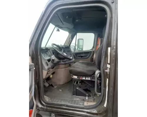 FREIGHTLINER Cascadia 113 Cab Assembly