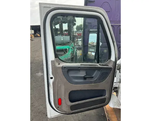 FREIGHTLINER Cascadia 113 Cab Assembly