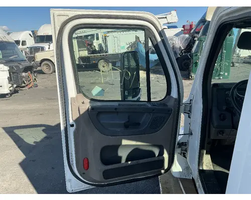 FREIGHTLINER Cascadia 113 Cab Assembly