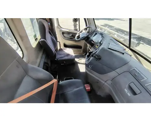 FREIGHTLINER Cascadia 113 Cab Assembly