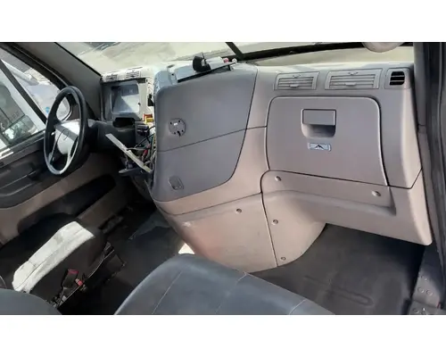 FREIGHTLINER Cascadia 113 Cab Assembly