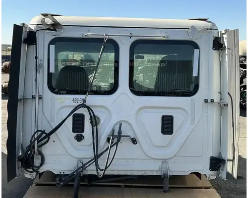 FREIGHTLINER Cascadia 113 Cab Assembly