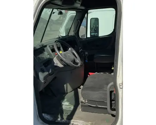 FREIGHTLINER Cascadia 113 Cab Assembly