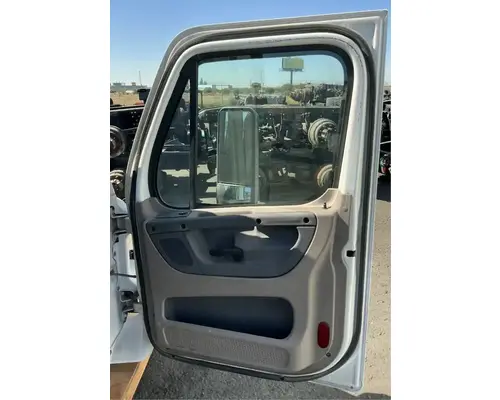 FREIGHTLINER Cascadia 113 Cab Assembly