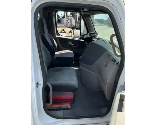 FREIGHTLINER Cascadia 113 Cab Assembly