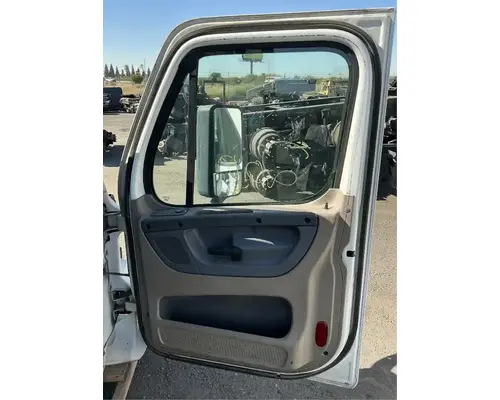 FREIGHTLINER Cascadia 113 Cab Assembly