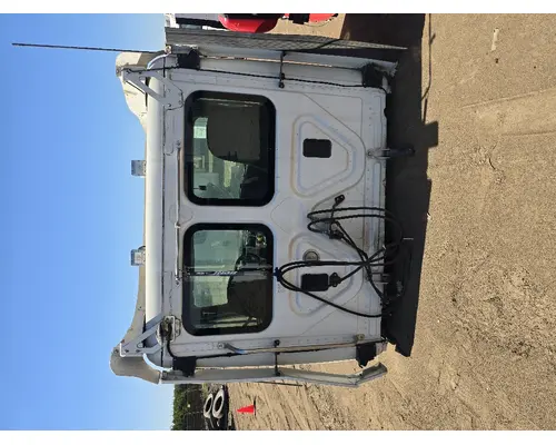 FREIGHTLINER Cascadia 113 Cab Assembly