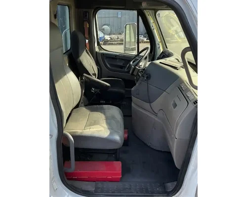 FREIGHTLINER Cascadia 113 Cab Assembly