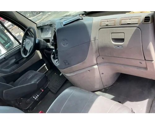 FREIGHTLINER Cascadia 113 Cab Assembly