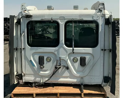 FREIGHTLINER Cascadia 113 Cab Assembly