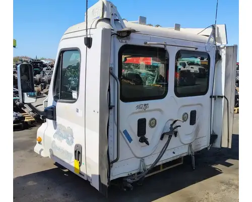 FREIGHTLINER Cascadia 113 Cab Assembly