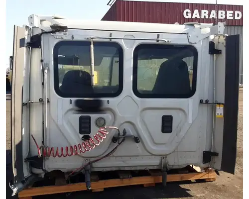 FREIGHTLINER Cascadia 113 Cab Assembly
