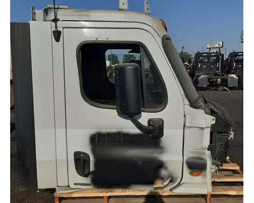FREIGHTLINER Cascadia 113 Cab Assembly