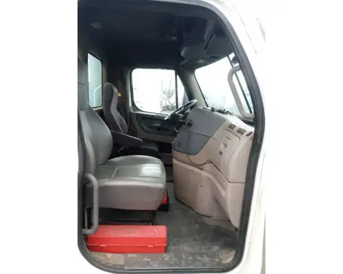 FREIGHTLINER Cascadia 113 Cab Assembly