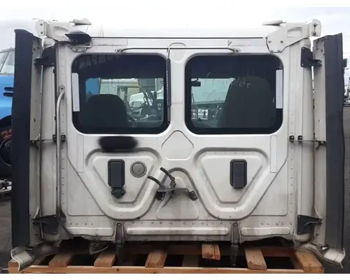 FREIGHTLINER Cascadia 113 Cab Assembly