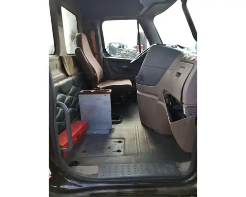 FREIGHTLINER Cascadia 113 Cab Assembly