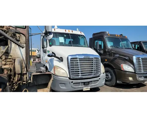 FREIGHTLINER Cascadia 113 Cab Assembly