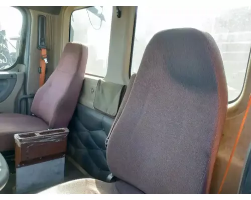 FREIGHTLINER Cascadia 113 Cab Assembly