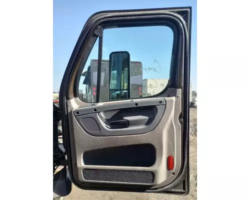 FREIGHTLINER Cascadia 113 Cab Assembly