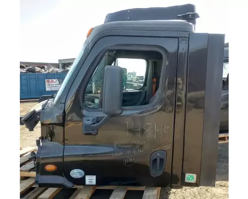 FREIGHTLINER Cascadia 113 Cab Assembly