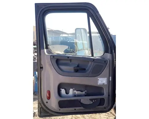 FREIGHTLINER Cascadia 113 Cab Assembly