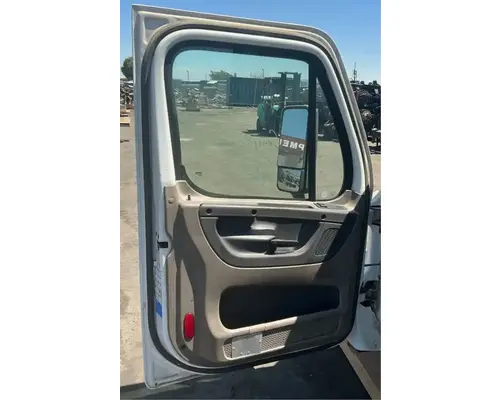 FREIGHTLINER Cascadia 113 Cab Assembly