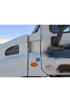 FREIGHTLINER Cascadia 113 Cowl