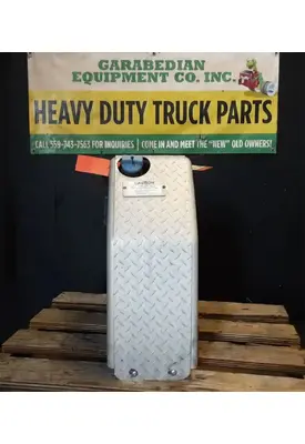 FREIGHTLINER Cascadia 113 DEF Tank