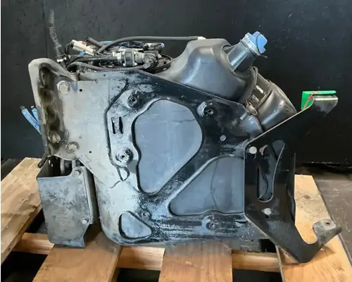 FREIGHTLINER Cascadia 113 DEF Tank