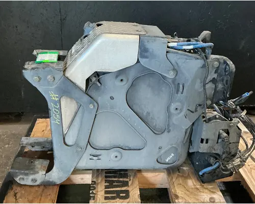 FREIGHTLINER Cascadia 113 DEF Tank