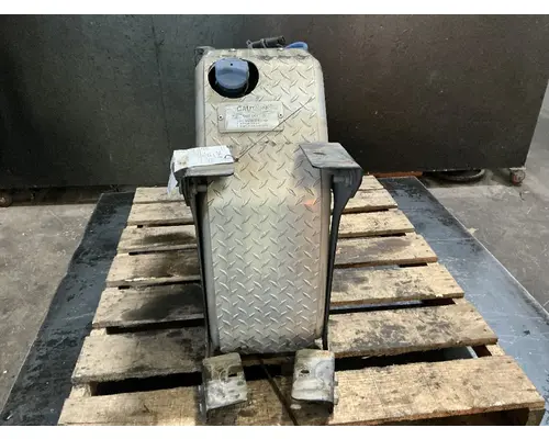 FREIGHTLINER Cascadia 113 DEF Tank