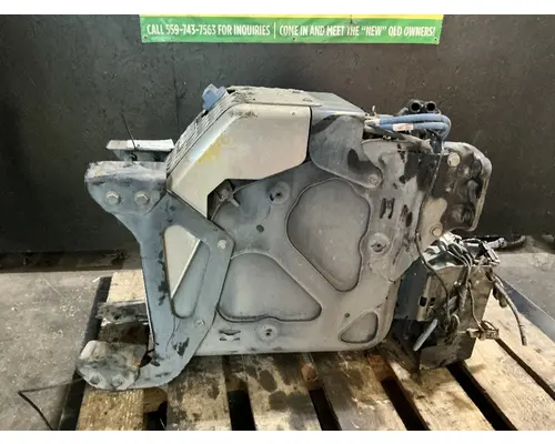 FREIGHTLINER Cascadia 113 DEF Tank