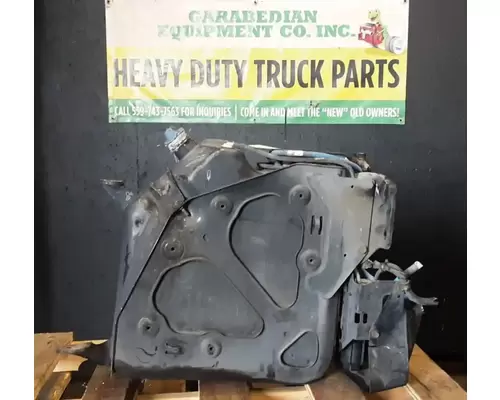 FREIGHTLINER Cascadia 113 DEF Tank