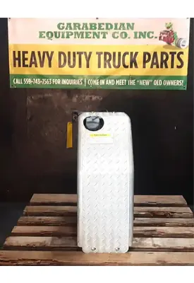 FREIGHTLINER Cascadia 113 DEF Tank