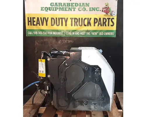 FREIGHTLINER Cascadia 113 DEF Tank