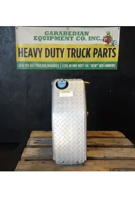 FREIGHTLINER Cascadia 113 DEF Tank