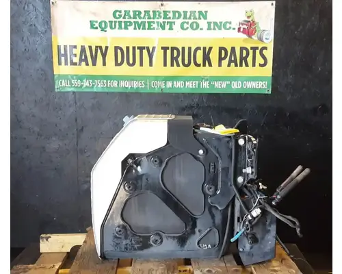 FREIGHTLINER Cascadia 113 DEF Tank