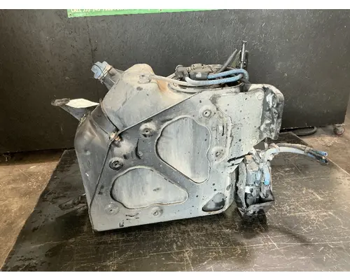 FREIGHTLINER Cascadia 113 DEF Tank