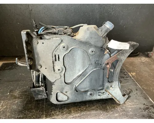 FREIGHTLINER Cascadia 113 DEF Tank