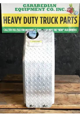 FREIGHTLINER Cascadia 113 DEF Tank