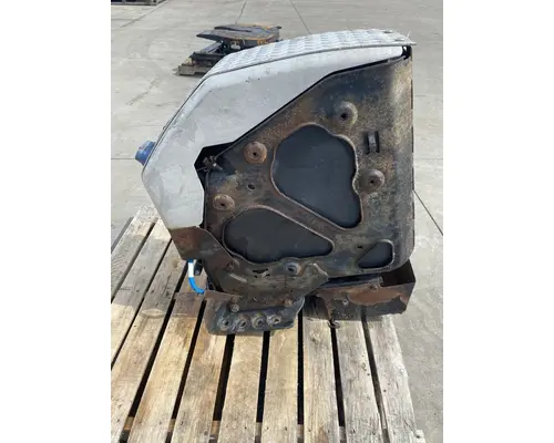 FREIGHTLINER Cascadia 113 DPF (Diesel Particulate Filter)