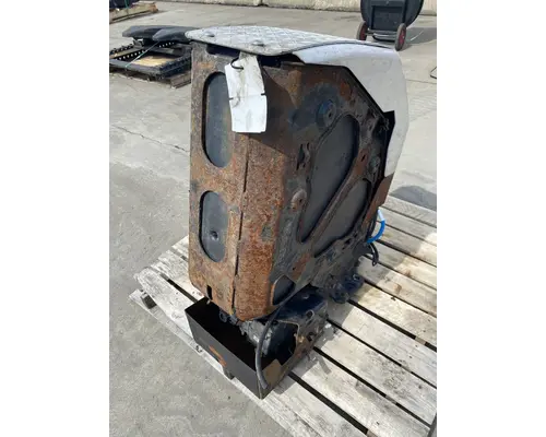 FREIGHTLINER Cascadia 113 DPF (Diesel Particulate Filter)