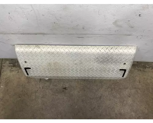 FREIGHTLINER Cascadia 113 DPF Cover