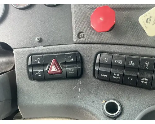 FREIGHTLINER Cascadia 113 DashConsole Switch