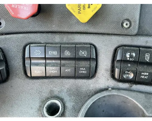 FREIGHTLINER Cascadia 113 DashConsole Switch