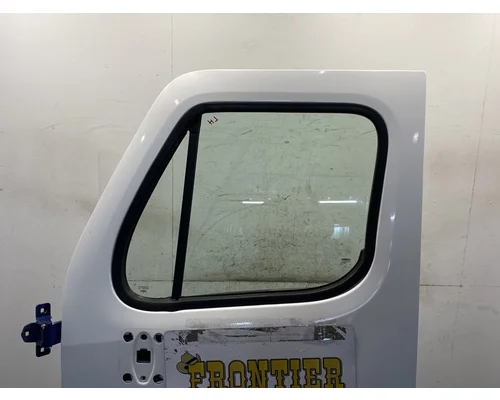 FREIGHTLINER Cascadia 113 Door Assembly, Front